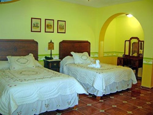 Hotel Casa De Columnas Mérida